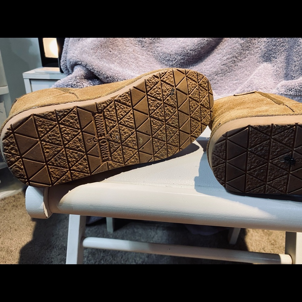 Light brown ankle Minnetonka boots
